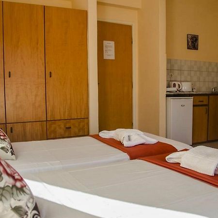 Yiannis The Beekeeper Apartments Kefalos  Exterior photo