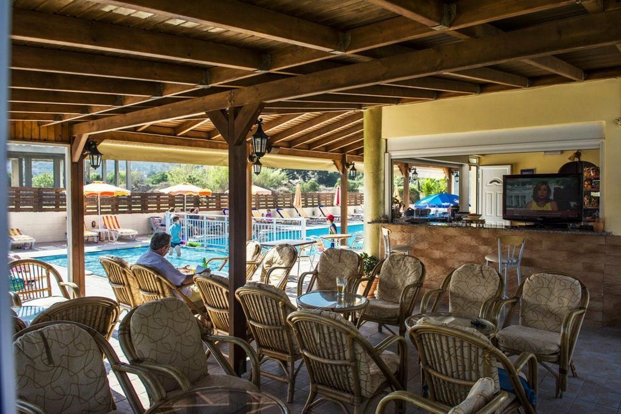 Yiannis The Beekeeper Apartments Kefalos  Exterior photo